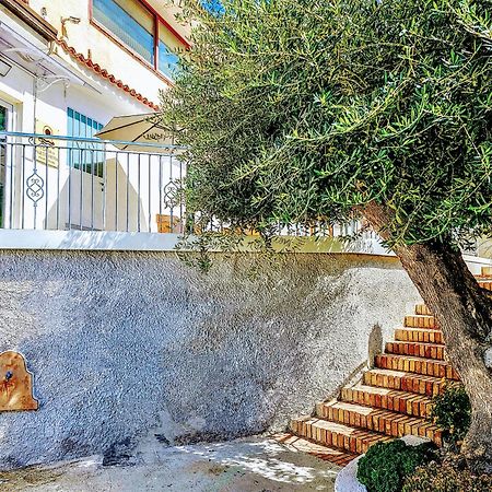 A Casa Di Alessandra - Rooms Castellabate Dış mekan fotoğraf