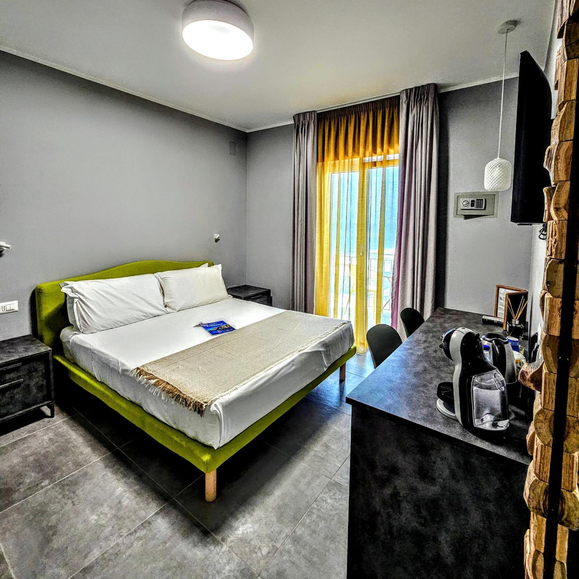 A Casa Di Alessandra - Rooms Castellabate Dış mekan fotoğraf